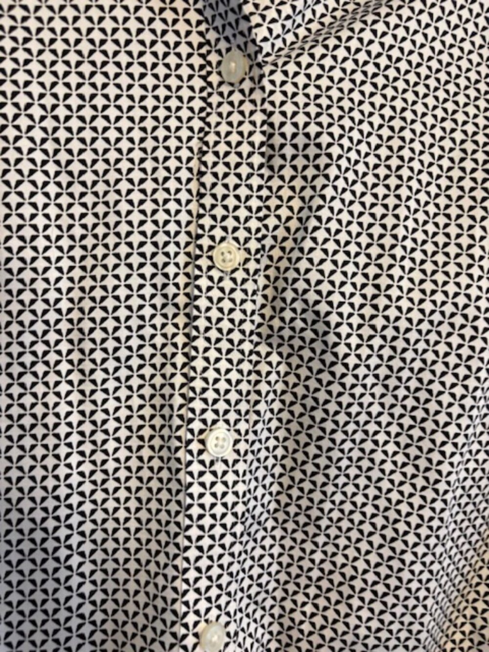 Banana Republic Black and White Geometric Print Sleeveless Blouse, Size 14 - Picture 2 of 7